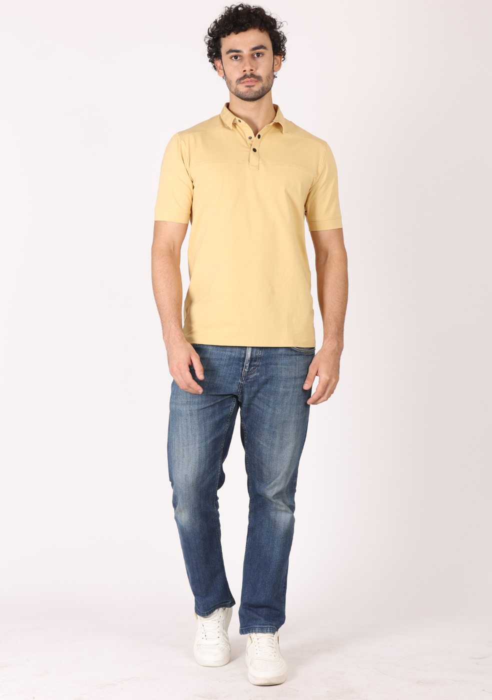 Men's Half-Sleeve Round Neck T-Shirts