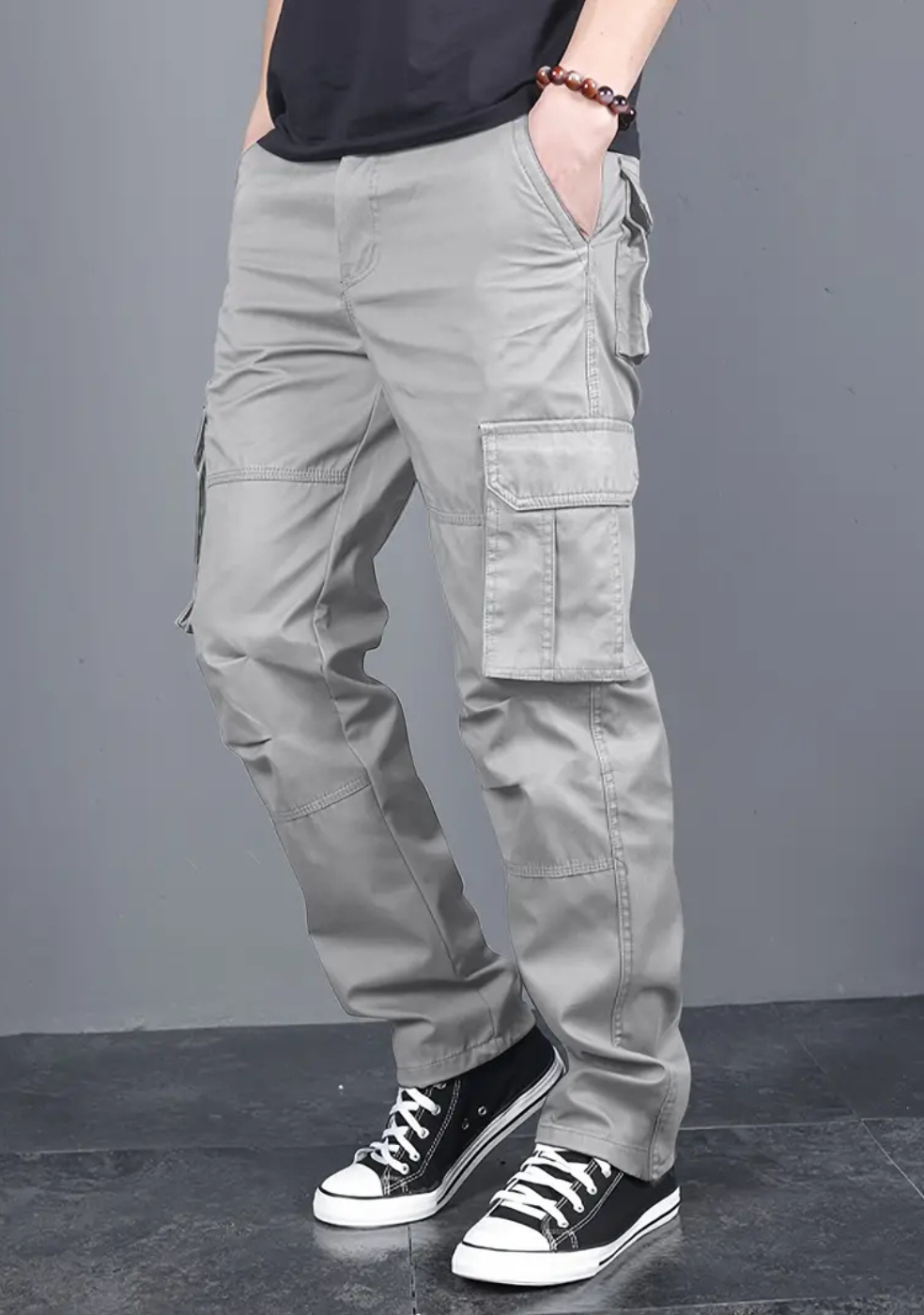 Cotton regular fit cargo pants for men