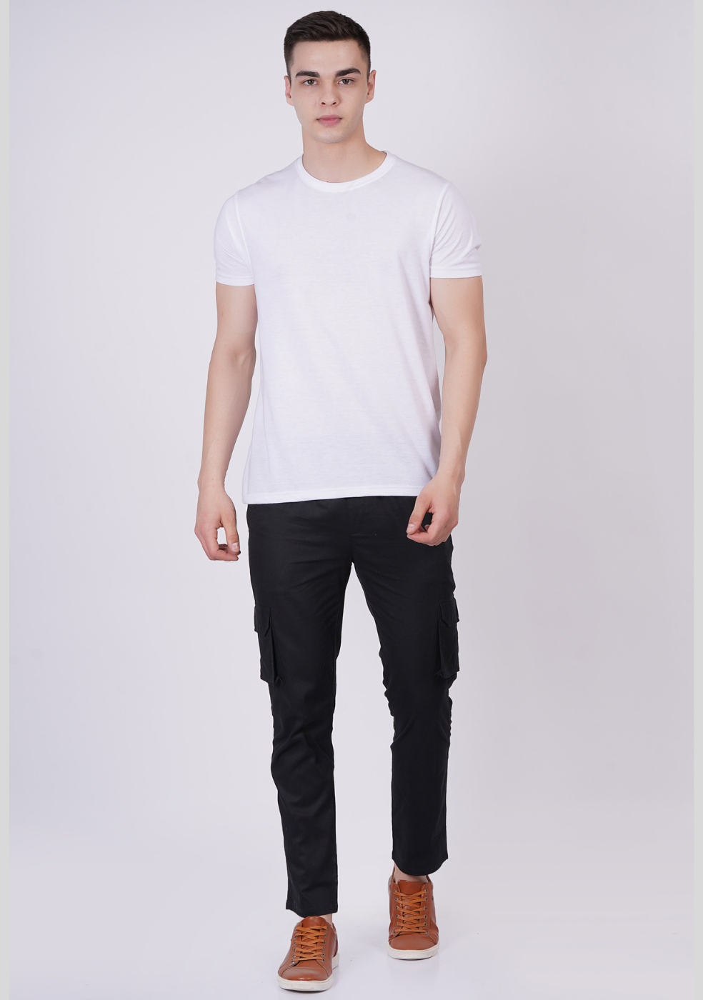 Mid-Rise Men Cargo Pant Six Pockets