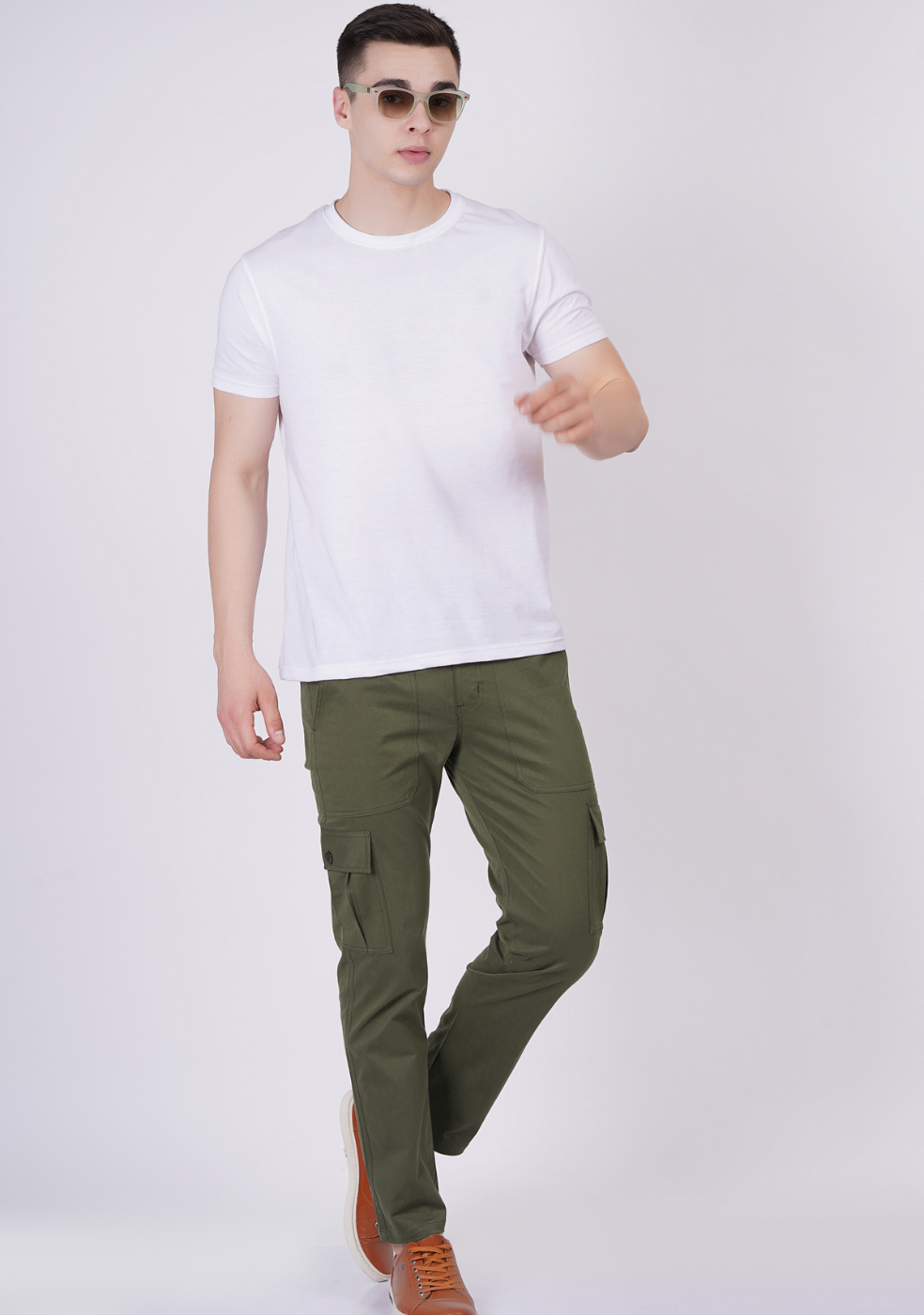 Men Regular fit Cargo Pant With Cross Pocket